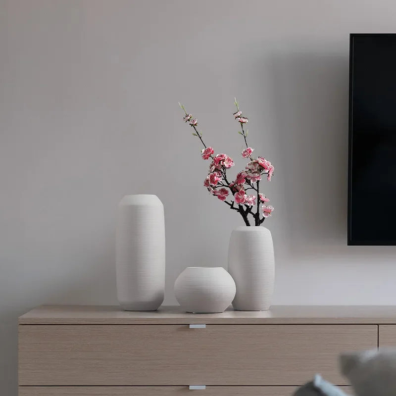 Modern White Brushed Ceramic Vase for Dried Flower