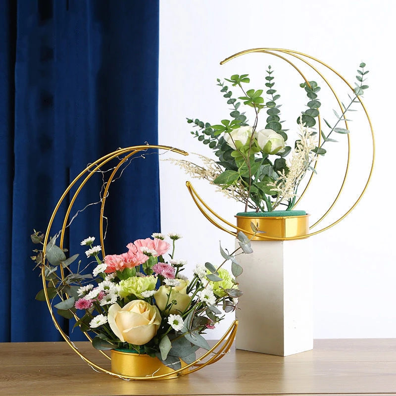 Metal Crescent Moon Flower Holder