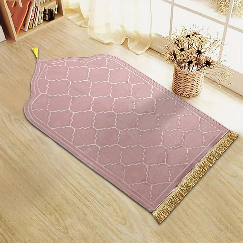 Thickened Printed Prayer Mat (miṣallā) (مِصَلّى / سجادة صلاة)