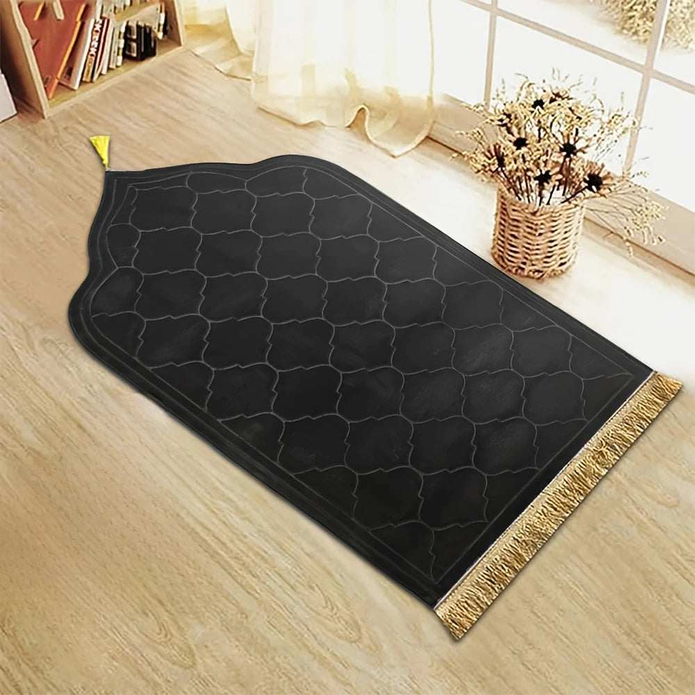 Thickened Printed Prayer Mat (miṣallā) (مِصَلّى / سجادة صلاة)